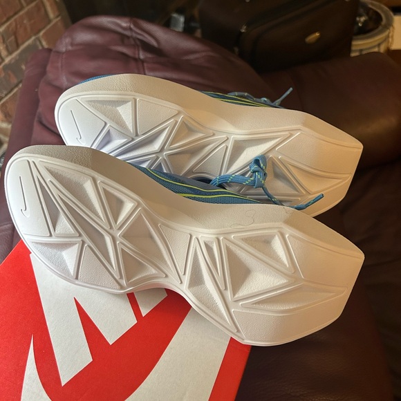 Nike Vista Lite 90’s - Picture 5 of 5